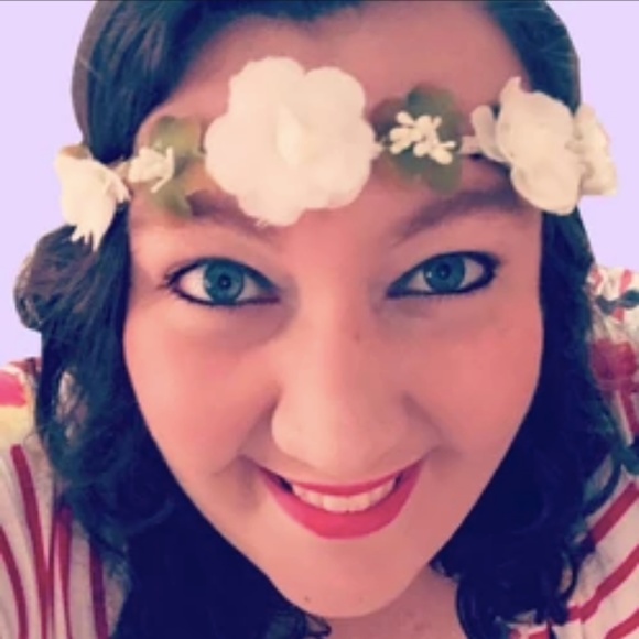 Meet your Posher, Ruthie - Picture 12 of 12